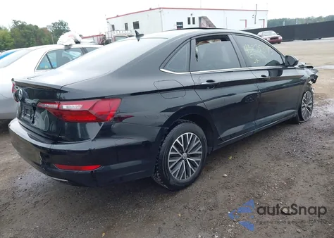 2021 Volkswagen Jetta S/Se/R-Line z USA, uszkodzony, nr VIN 3VWC57BU3MM033212